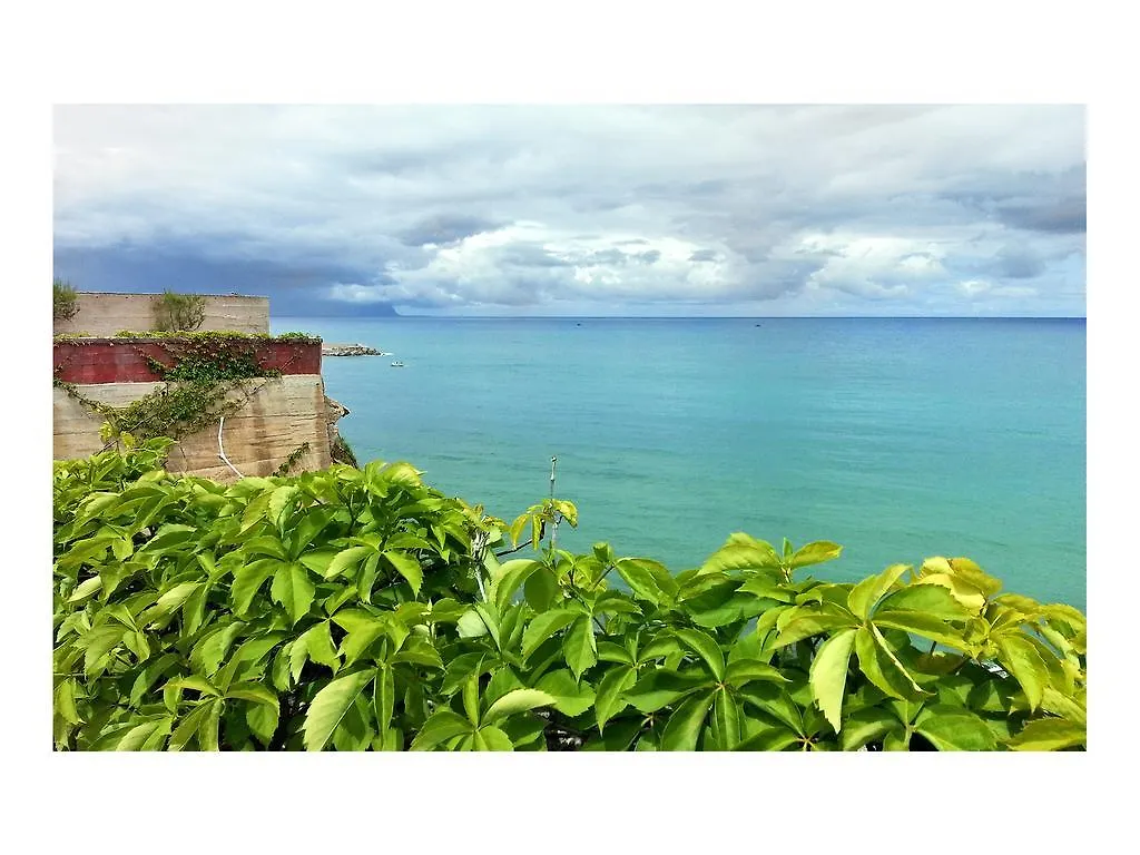 Magnolia Gialla Bed & Breakfast Trappeto  Trappeto (Sicily)