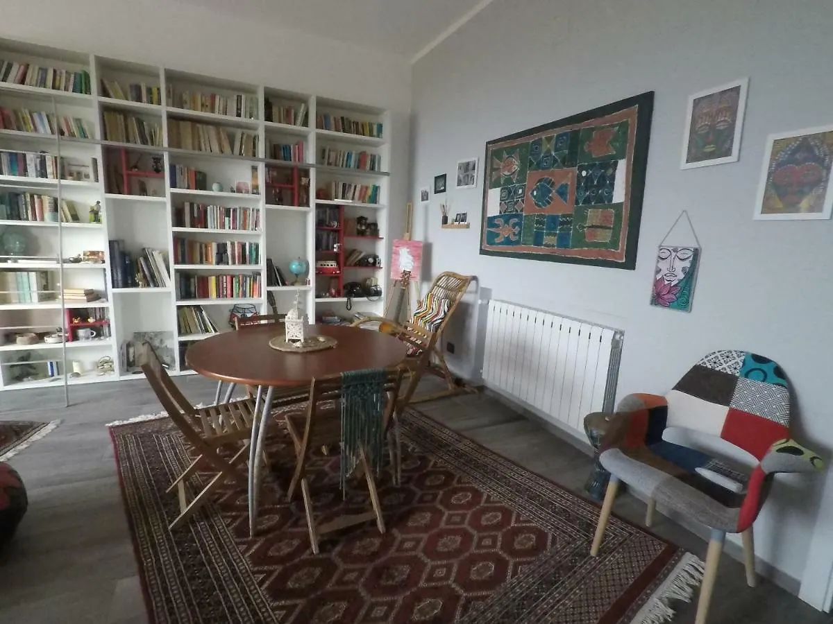 Magnolia Gialla Bed & Breakfast Trappeto  Italy
